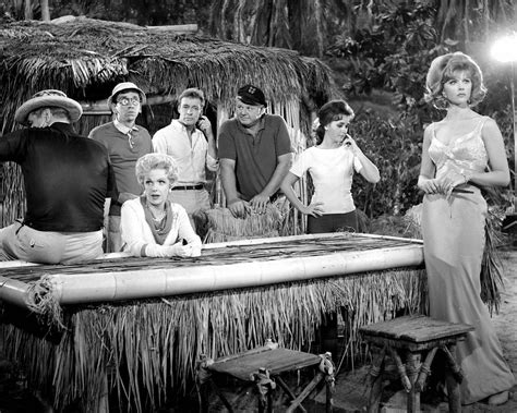 The Full Cast Of Gilligans Island 8x10 Publicty Photo Zy 174