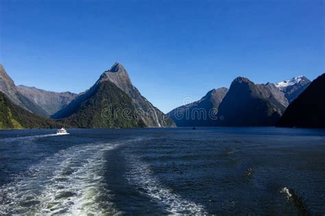 Milford Sound New Zealand Fjords Stock Photo Image Of Fjord Boat