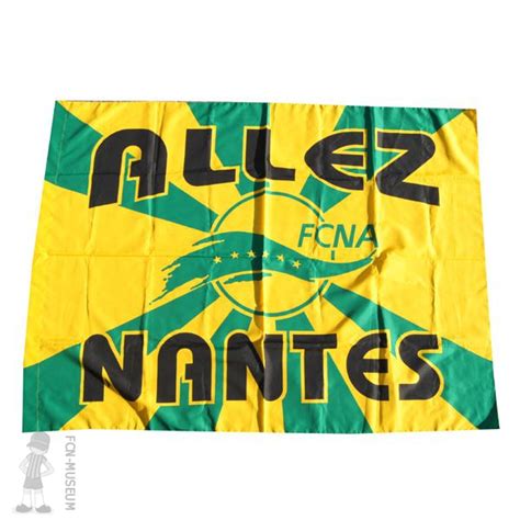 Vous souhaitez faire plaisir à un supporter du club de nantes, ce gâteau est fait pour vous !!! 1994-95 FCNA - Les Drapeaux