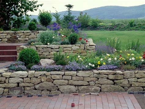 Vorher mußten immer terrasse, garten oder zimmer im haus herhalten. Die besten 25+ Steinmauer garten Ideen auf Pinterest ...