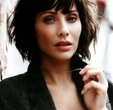 She made her 14 million dollar fortune with johnny english, neighbours, torn. Picture of Natalie Imbruglia#imbruglia #natalie #picture ...