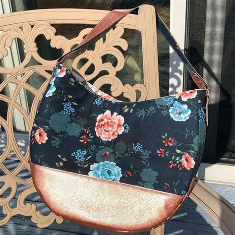 This Beautiful Easy Leather Hobo Bag Was Made By Leanne In Quilting