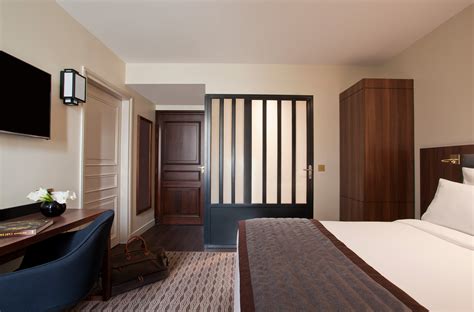 Situated in the heart of the business area, within walking distance of the opera house, the madeleine church and the concorde place, the best western plus® hotel sydney opera has a preferred location between hausmann department stores and luxurious shops of the fauborg saint honore. Best Western Premier Kapital Opéra Paris sur Hôtel à Paris