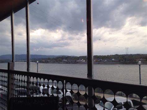 10 Waterfront Restaurants In Tennessee