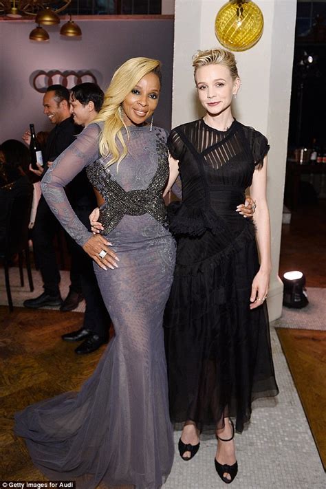 They arrive to discover the farm isn't everything they'd hoped, and wind up living in a shack without running water or electricity near their tenants, florence and hap jackson (mary j. Mary J. Blige and Carey Mulligan attend Mudbound premiere ...