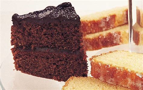 Mary Berry S Chocolate Cake Recipe Makes The Perfect Rich Chocolate Cake With Creamy Chocolate