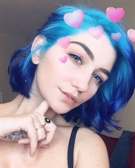 Skye Blueさん Miss Skyeblue • Instagram写真と動画 Blue Hair Short Hair Styles Models Off Duty