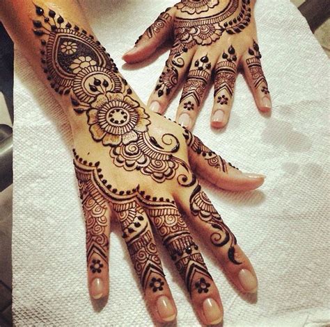 Amazing Henna By Hennabydivya On Instagram Latest Mehndi Designs Hands