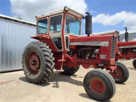 1971 International 856 Tractor Bigiron Auctions