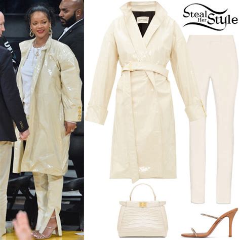 Rihanna S Clothes And Outfits Steal Her Style Page 3