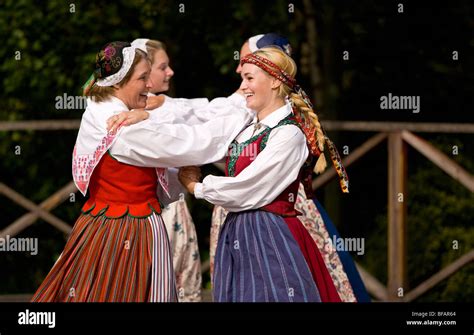 Swedish Folk Dance Hi Res Stock Photography And Images Alamy