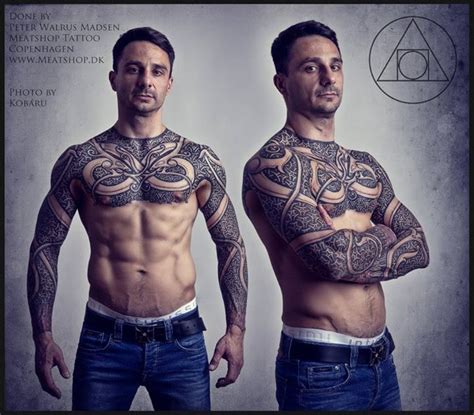 Als geschlossener block ist sie in teilen schwedens, norwegens und in norddeutschland sowie in randgebieten frankreichs. Pin by Victoria Crane on Ornamental & geometric tattoo ...