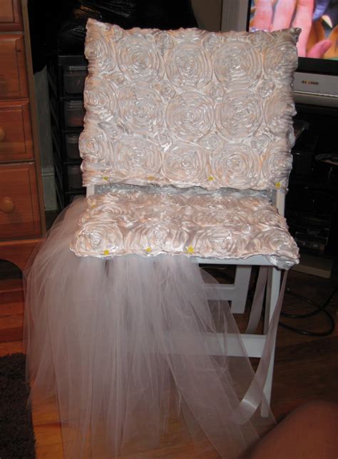 Use party colors for paper goods and decor to simplify your bridal shower decorations can be simple or elaborate, and still make quite a statement. for all things creative!: Bridal Shower Chair for Bride-to-Be
