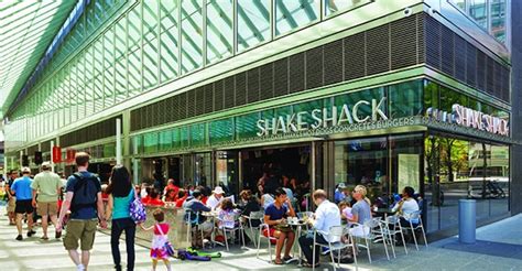 Second 100 2016 Why Shake Shack Is The No 1 Fastest Growing Chain