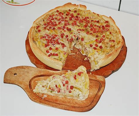 Wer gerne kuchen backt, der wird dieses gericht lieben. Deftiger Zwiebel - Lauch - Kuchen | Chefkoch.de