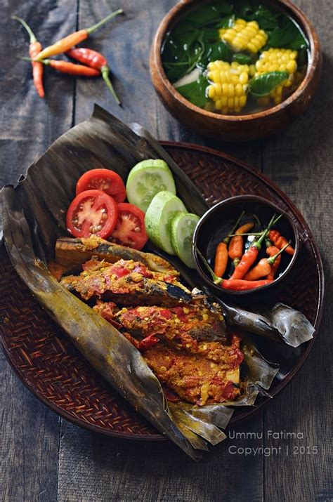 We did not find results for: Pepes / Brengkes Ikan Tongkol | Makan malam, Makanan ...