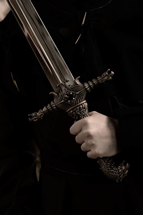 Game Of Thrones Oathkeeper Sword Made Of Steel This Replica Is An
