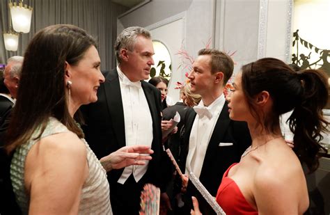 Aktuelle themen, infos zur person und die möglichkeit, gernot blümel zu unterstützen. Bundesminister Blümel beim Wiener Opernball 2019 - BKA ...