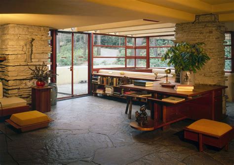 Fallingwater A Look At Frank Lloyd Wrights Architectural Masterpiece