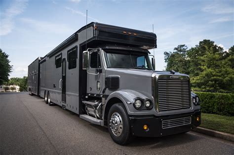 This Is Your Shot At A Gigantic Freightliner Motorhome With A Matching