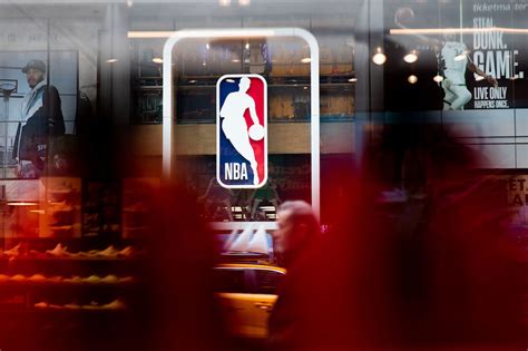 For teams that make it all the way to the nba finals, they would be going on three months without seeing family they have come accustomed to. NBA plans Chicago 'bubble' for Warriors, teams not invited ...