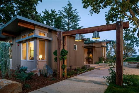 From cozy cottages to large family homes, prefab continues to redefine the future of construction, building, and design. Willson Napa Residence - Prefab Homes