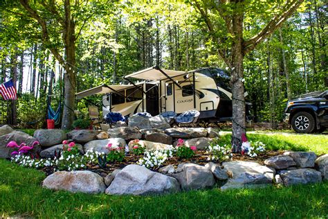 Acadia Seashore Camping And Cabins Maine Camping Guide