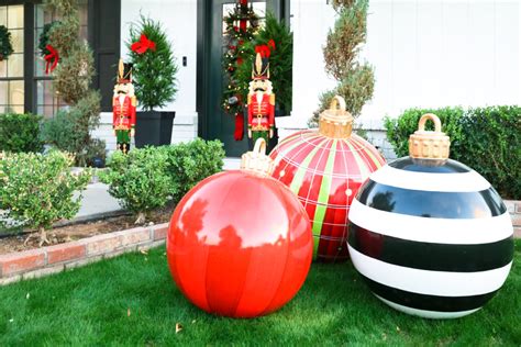 My Outdoor Holiday Decor With Grandin Road Classy Clutter
