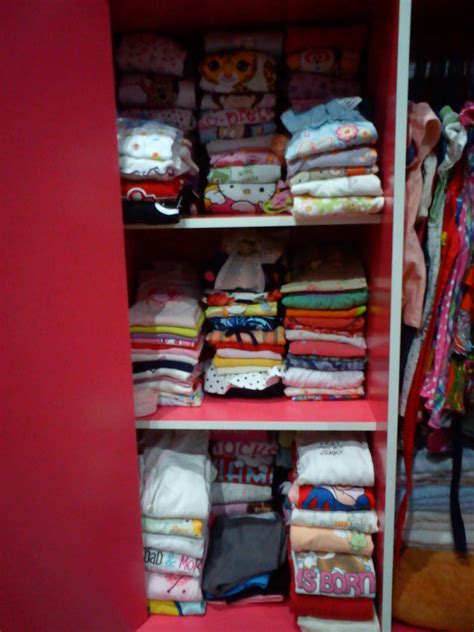 Berminat pakaian bayi murah, lihat la page kami swag baby. Almari Baju Kanak-Kanak | Desainrumahid.com