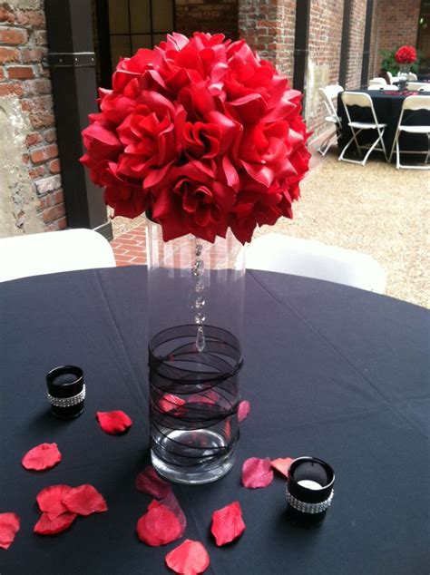 Red And Black Centerpiece Idea Black Centerpieces Wedding
