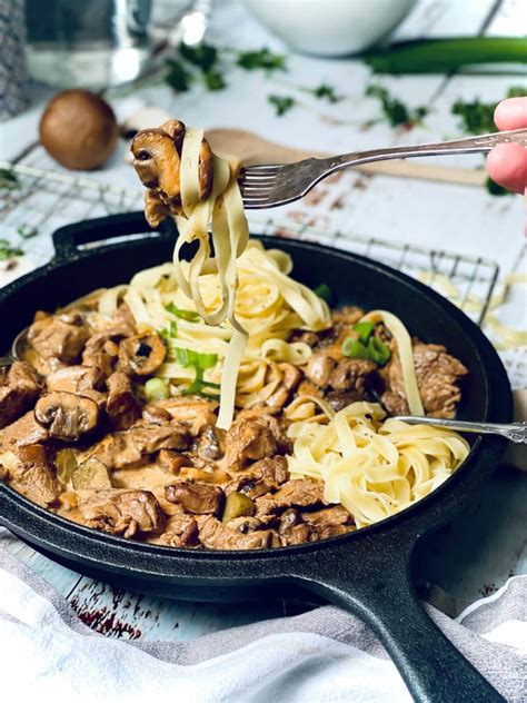Boeuf Stroganoff