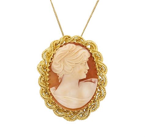 18kt Yellow Gold Cameo Pinpendant With Chain Antique Cameos