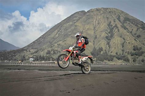 Terutama dari segi responsif dan geometry yang sangat oke untuk pengendaranya. Top Dirt Bike Destination in Indonesia - Adventure Riders ...