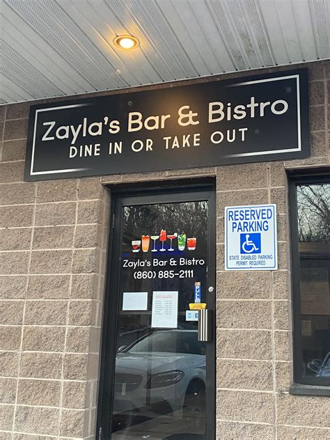 New Zayla’s Bar & Bistro (fancy word for restaurant) opens in Bozrah on