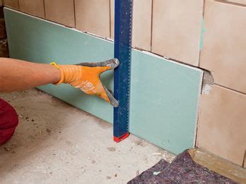 Druckspüler abbauen und druckspüler anbauen gefällig? Badezimmer renovieren: So werden Fliesen, Fugen und Co ...