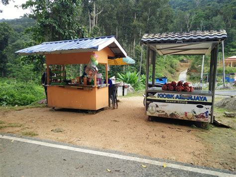Air terjun adalah formasi geologi dari arus air yang mengalir melalui suatu formasi bebatuan yang mengalami erosi dan jatuh ke. HOMESTAY AL-KAUSAR, KAMUNTING, TAIPING: AIR TERJUN LATA ...