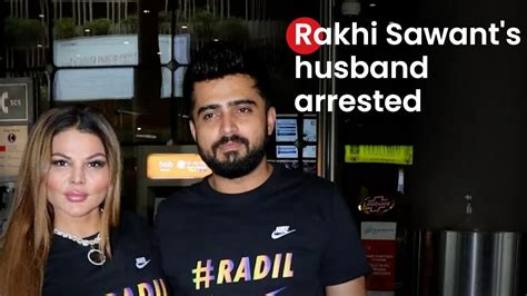 Rakhi Sawant Reaches Oshiwara Police Station After Husband Adil Khans Arrest Zee News Youtube