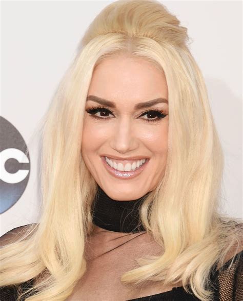 Her platinum locks have gone from blue to pink to blonde again. All the '90s Hair and Makeup Trends Were Alive at the 2015 ...