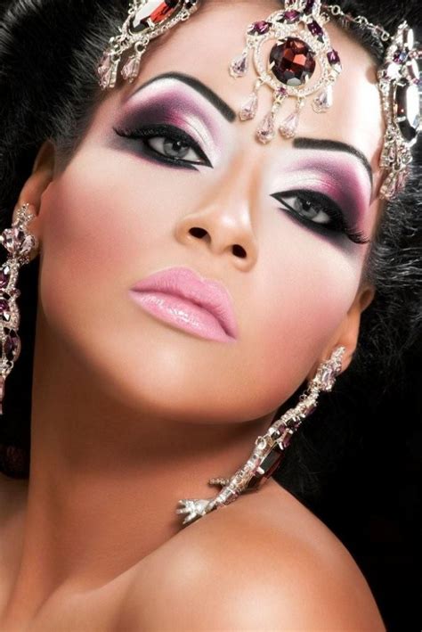 Arabic Makeup Style Get A Unique Look