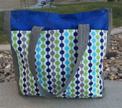 15 Free Zipppered Tote Bag Patterns Tote Bag Pattern Zippered Tote