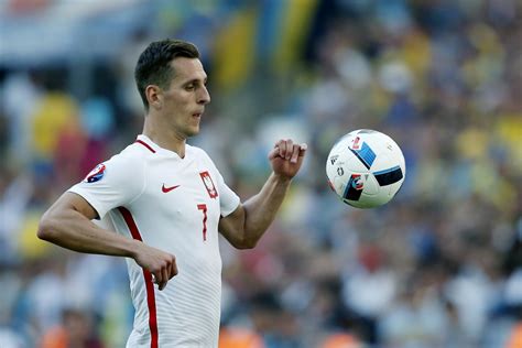 De bondscoach van zwitserland, vladimir petković, heeft de selectie van zwitserland voor het ek voetbal van 2021 rond. Livestream Zwitserland - Polen | EK voetbal 2016