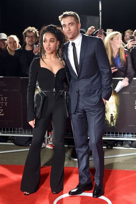 robert pattinson and fka twigs reportedly split robert pattinson and fka twigs break up