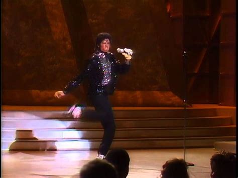 Billie Jean 720p60 1st Moonwalk Live Performance At Motown 25 Michael