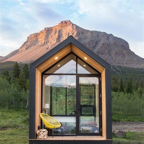 21 Prefab Tiny Houses You Can Buy Right Now Prefab Cabins Modern