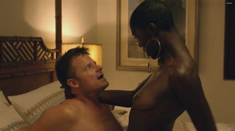Nackte Jodie Turner Smith In Mad Dogs