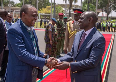 The presidency of h.e uhuru kenyatta began on 9 april 2013 after being sworn in as 4th president of kenya. Sommet de Lomé : Le président Uhuru Kenyatta en route pour ...