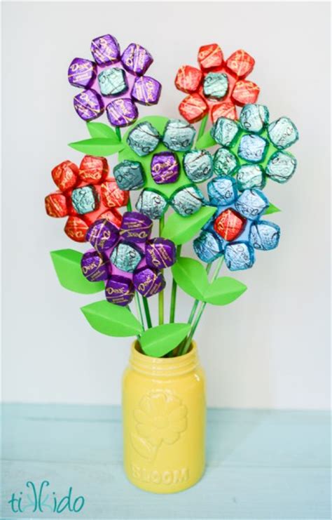 Chocolate flowers gift combo online from floweraura. Chocolate Flowers | Fun Family Crafts