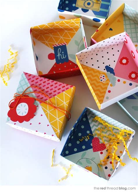 It's a bit bigger than the palm of my hand. 10 BRILLIANT AND EASY WAYS TO GIFT WRAP WITH KIDS
