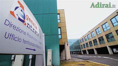 Signorina reynolds, sono dell'agenzia delle entrate. Agenzia delle Entrate, servizi a rischio senza i Capo Team