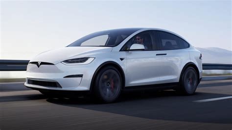 Tesla Model X Plaid 1020 Horsepower Revamped Cabin Kelley Blue Book